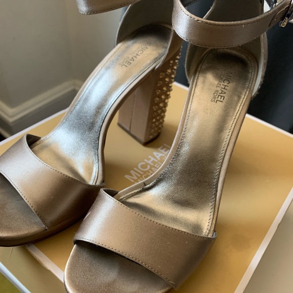 MICHAEL Michael Kors Erika Satin studded 4.5” heel - Picture 6 of 7